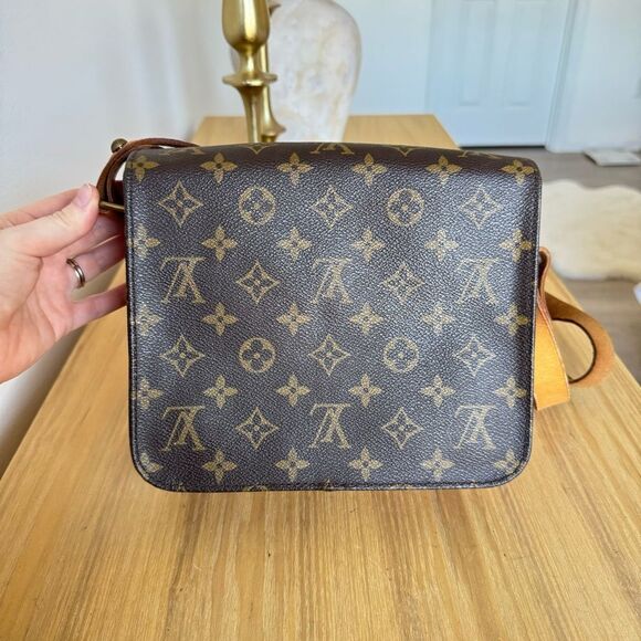 ✅AUTHENTIC✅LOUIS VUITTON CARTOUCHIERE MM CROSSBODY - Picture 3 of 14